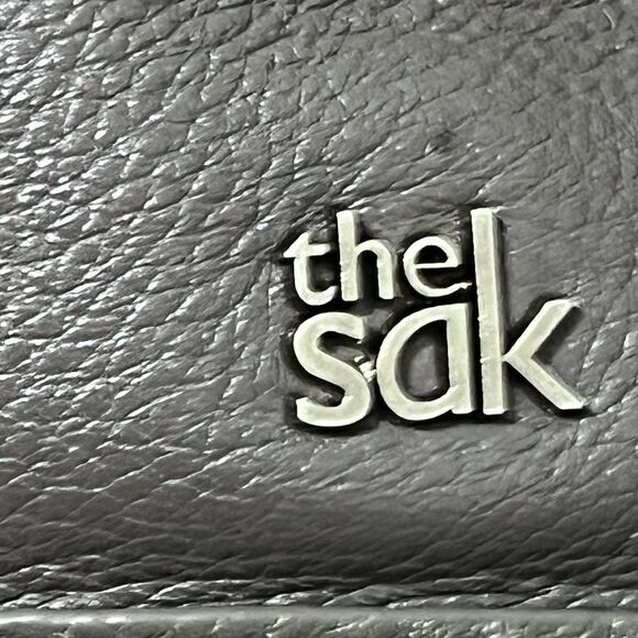 The Sak Gray Leather Crossbody Bag Adjustable Strap Soft Pebbled Leather EUC - Picture 6 of 16